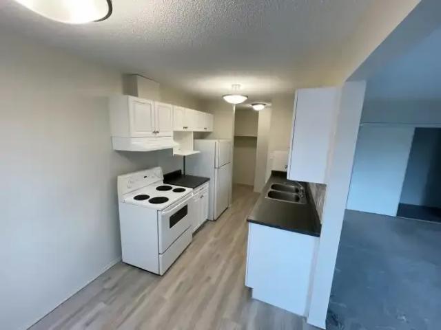 Apartment for rent in Royal Gardens, Edmonton