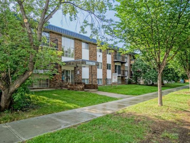 Apartment for rent in Wedgewood, Alberta