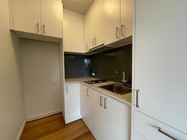 Apartment for rent in Elsternwick, Melbourne