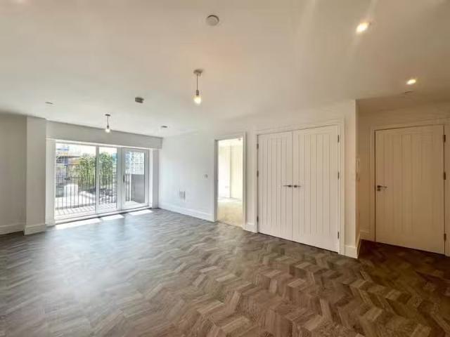 Apartment for rent in Rednal, West Midlands