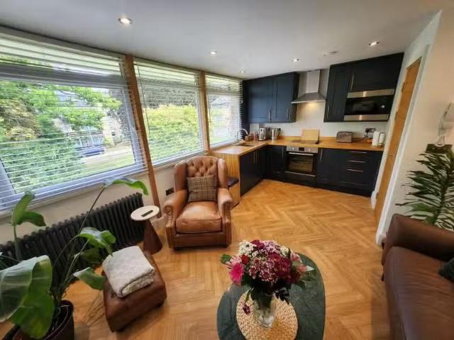 Apartment for rent in St Albans, Five Acres