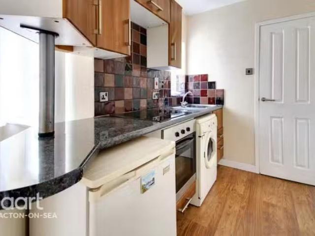 Apartment for rent in Lee-on-the-Solent, Middlecroft