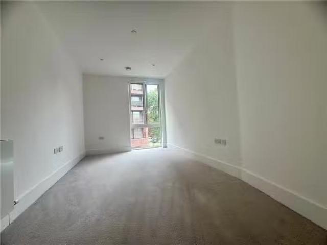 Apartment for rent in Red Hill, Surrey