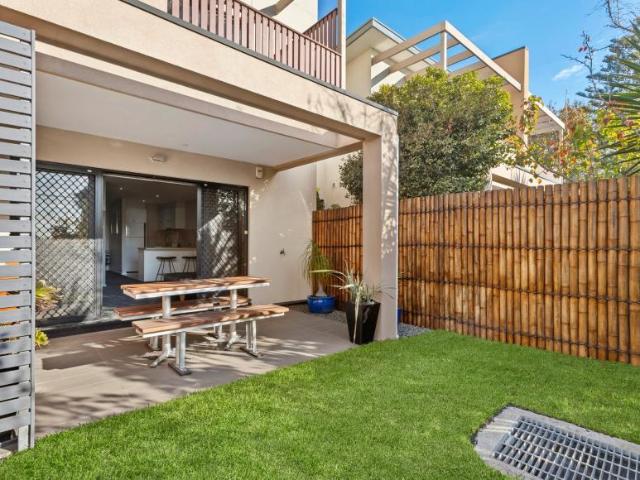 Apartment for sale in Frankston South, Melbourne