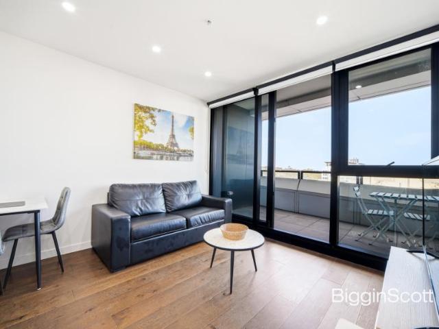 Apartment for sale in Glen Waverley, Melbourne