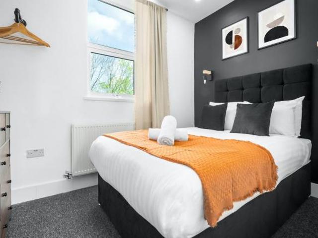 Apartment for rent in High Haden, Blackheath