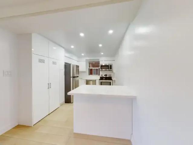 Apartment for rent in Ancaster, Ontario