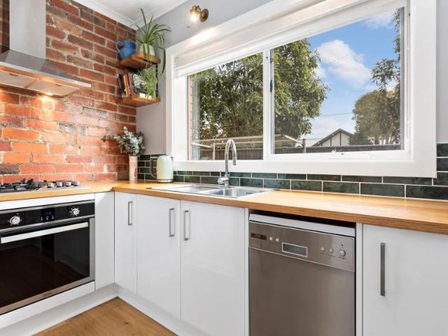 Apartment for sale in Hampton East, Melbourne