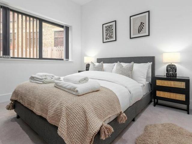 Apartment for rent in Norbiton, Greater London