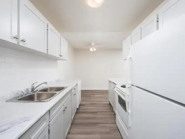 Apartment for rent in Rolly View, Alberta