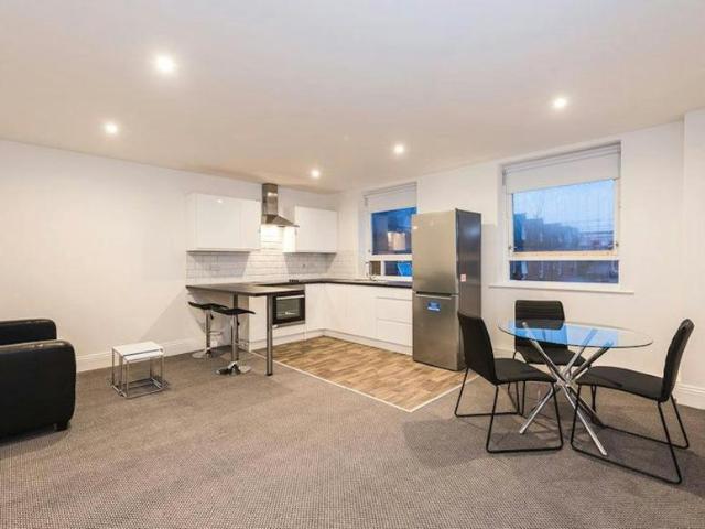 Apartment for rent in Woodhouse, West Yorkshire