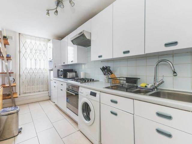 Apartment for rent in Canonbury, Greater London
