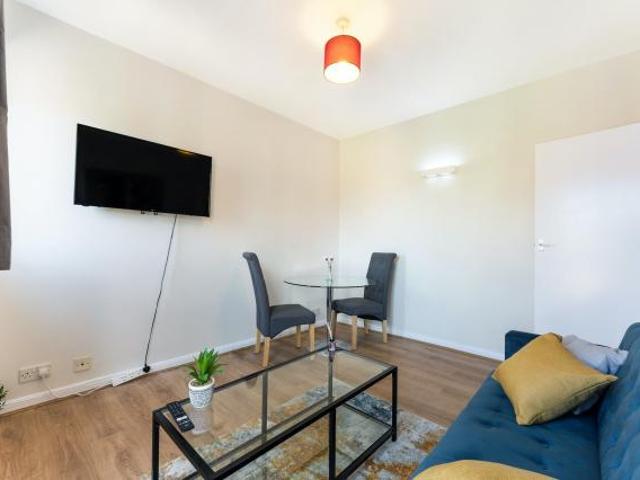 Apartment for rent in Rotherhithe, Greater London