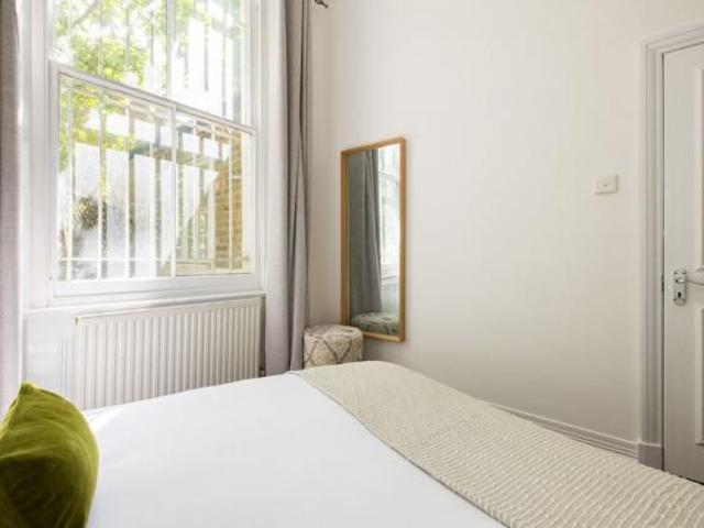 Apartment for rent in Earl's Court, Greater London