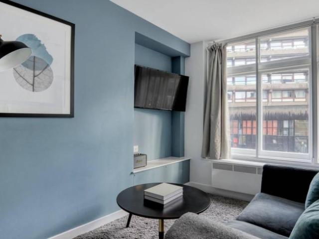 Apartment for rent in Lyons, Greater London