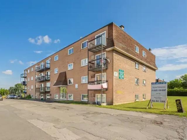 Apartment for rent in Vieux-Longueuil, Longueuil