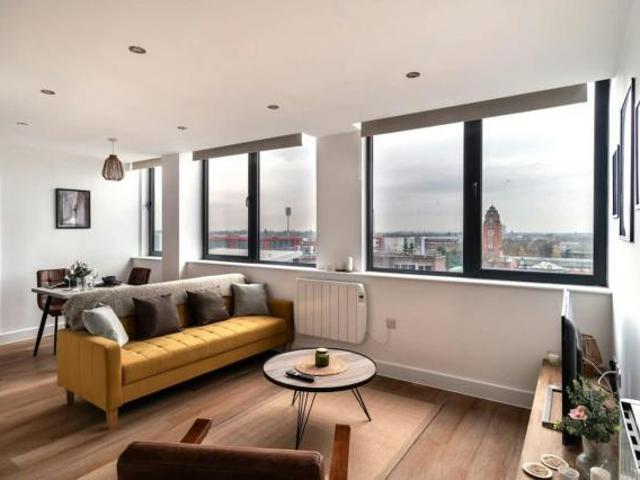 Apartment for rent in Gorse Hill, Trafford Park