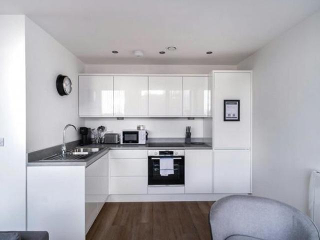 Apartment for rent in Gorse Hill, Trafford Park