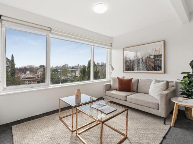Apartment for sale in Middle Park, Melbourne