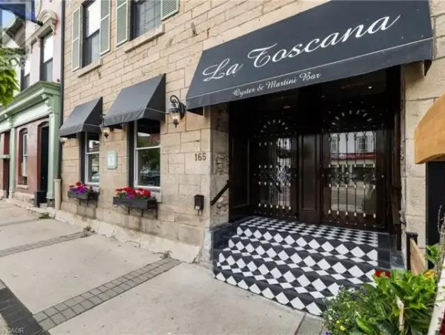 Apartment for rent in Downtown Milton, Milton