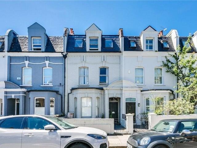 Apartment for rent in Cat Hill, England