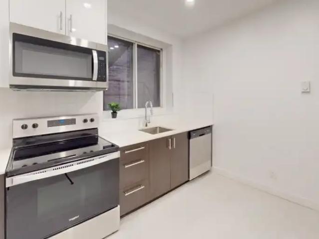 Apartment for rent in St. Leonard's, Quebec