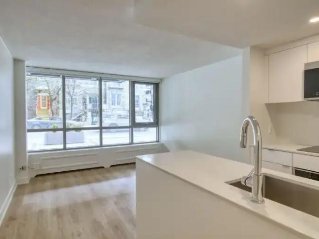 Apartment for rent in St. Leonard's, Quebec