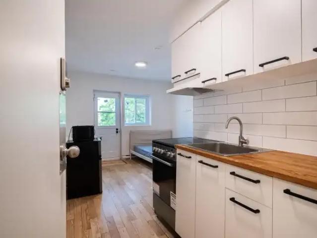 Apartment for rent in St. Leonard's, Quebec