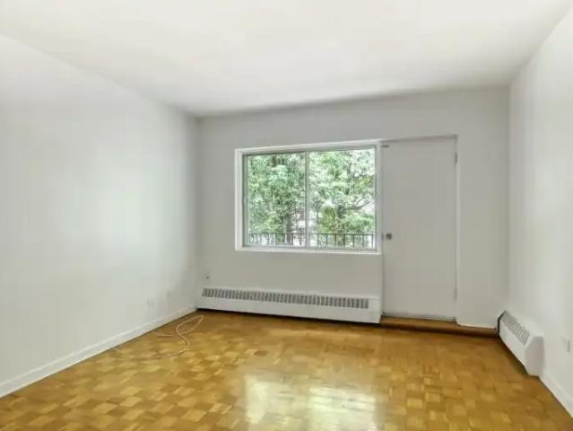 Apartment for rent in St. Leonard's, Quebec