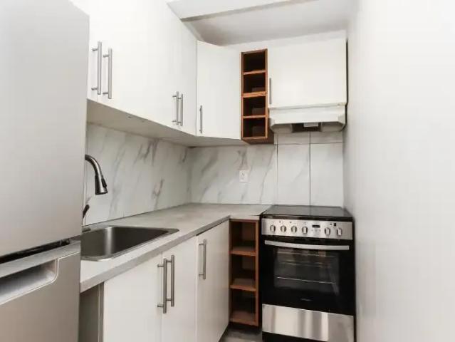 Apartment for rent in St. Leonard's, Quebec