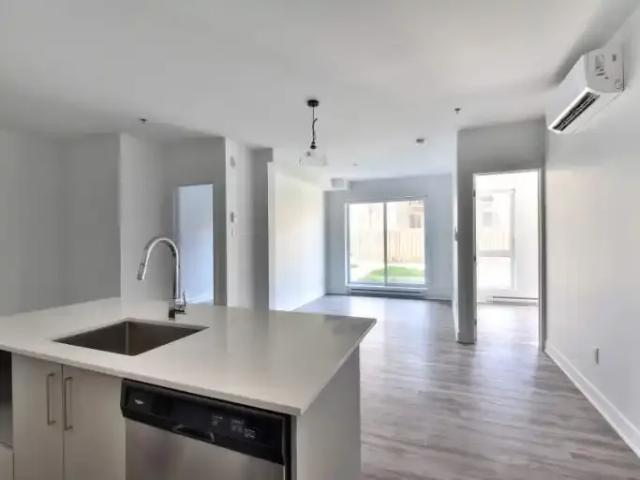Apartment for rent in St. Leonard's, Quebec