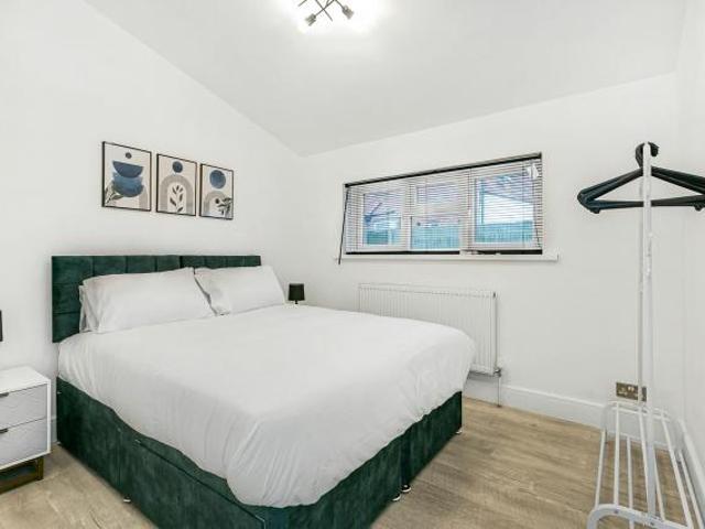 Apartment for rent in New Malden, Greater London