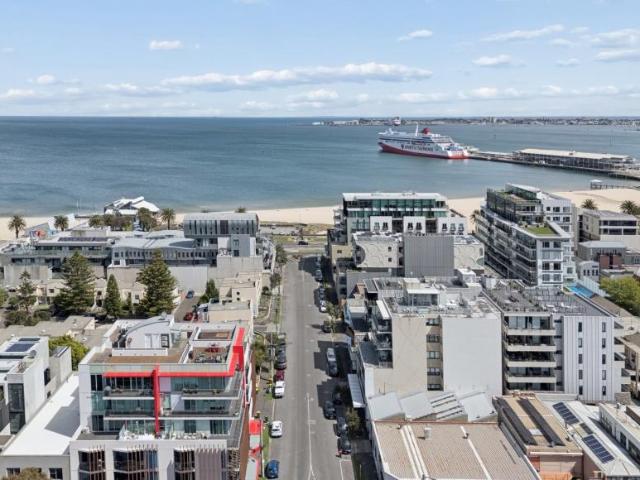 Apartment for sale in Port Melbourne, Melbourne