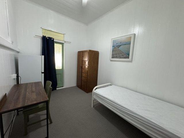 Apartment for rent in Shorncliffe, City of Brisbane