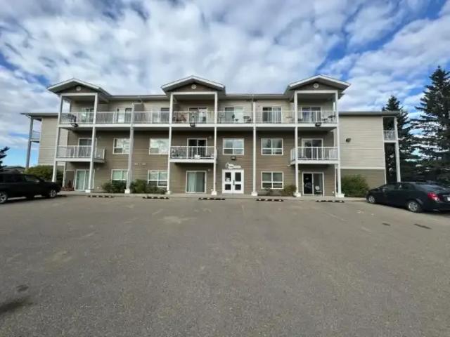 Apartment for rent in Lousana, Alberta
