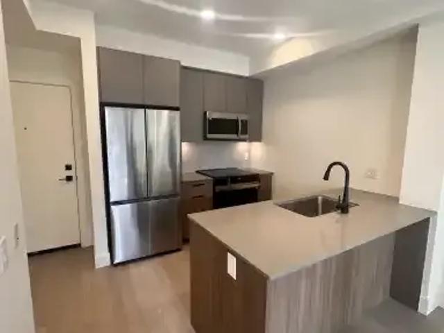 Apartment for rent in Surrey, British Columbia