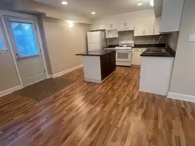 Apartment for rent in Surrey, British Columbia