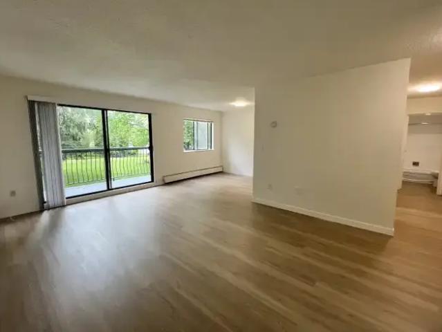Apartment for rent in Surrey, British Columbia