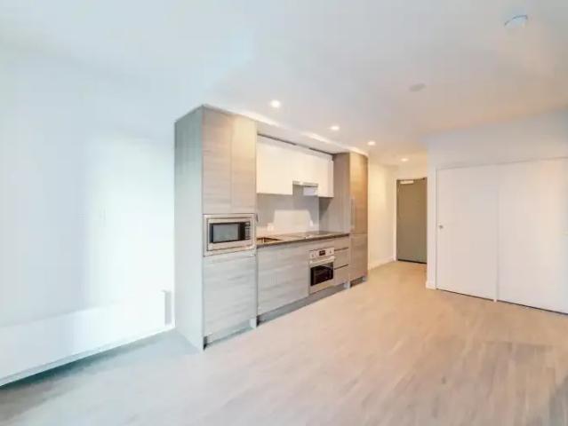 Apartment for rent in Surrey, British Columbia