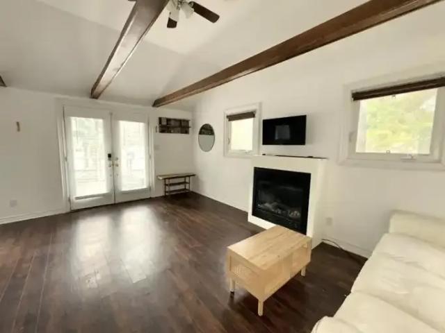Apartment for rent in Tiny, Central Ontario
