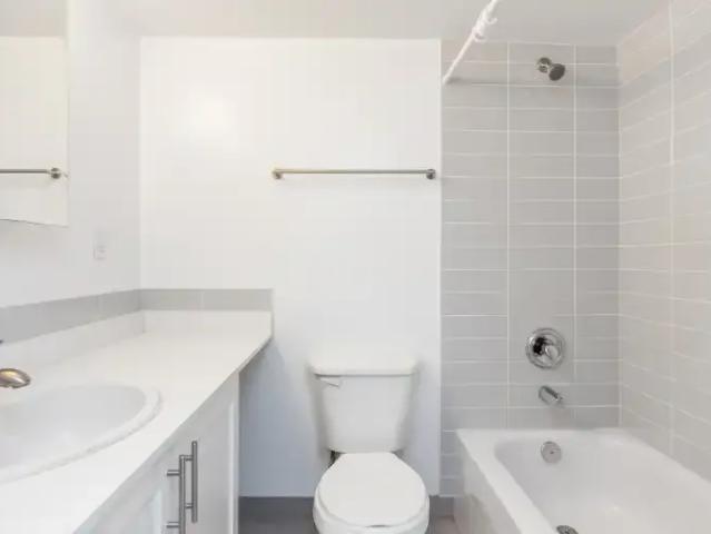 Apartment for rent in Vancouver, British Columbia