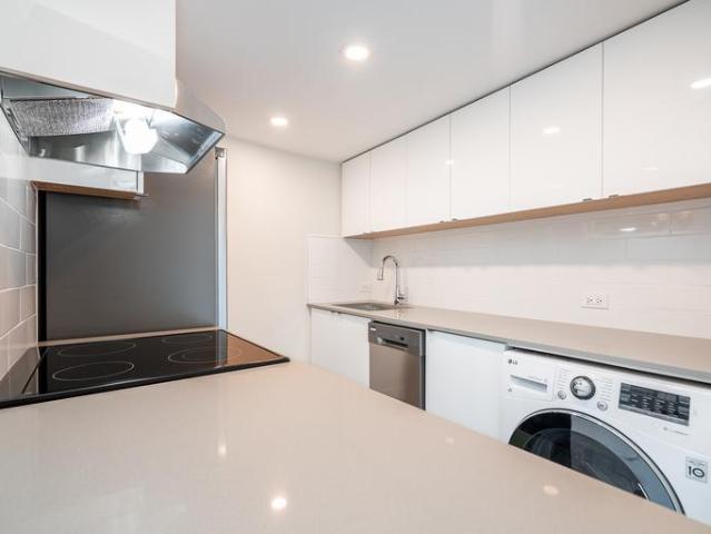 Apartment for rent in West End, Vancouver
