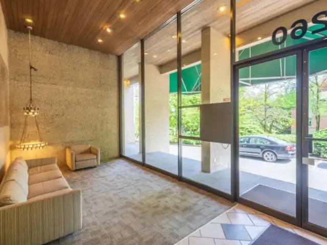 Apartment for rent in Vancouver, British Columbia
