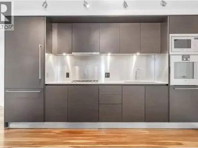 Apartment for rent in Vancouver, British Columbia