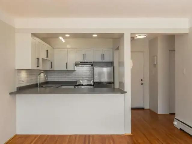 Apartment for rent in Victoria, British Columbia