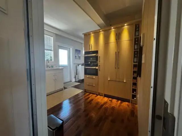 Apartment for rent in Victoria, British Columbia