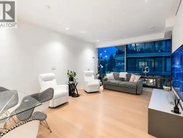 Apartment for rent in Ambleside, West Vancouver