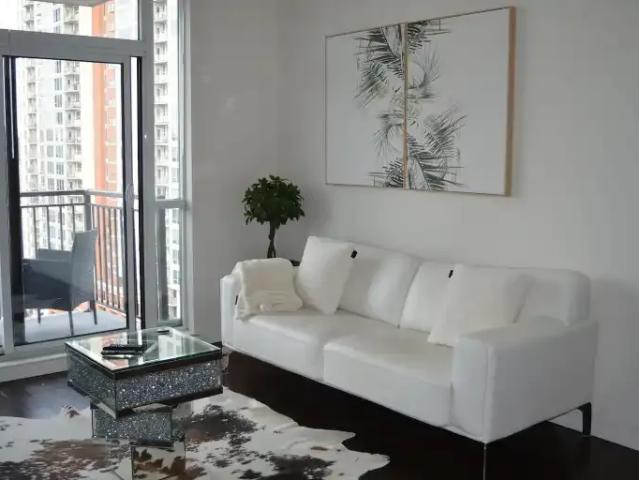 Condo for rent in Connaught, Calgary