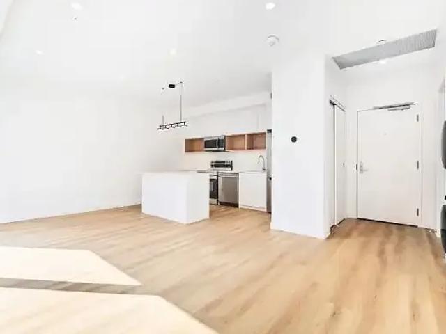 Condo for rent in Downtown Commercial Core, Calgary
