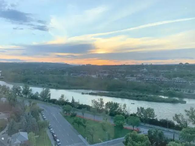 Condo for rent in Downtown West End, Calgary